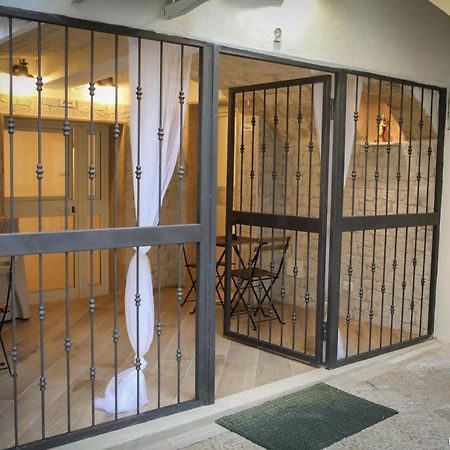 バーリ La Casa Di San Nicolaヴィラ エクステリア 写真
